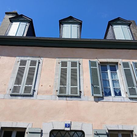 Charmant Appartement Au Centre De Bagneres-De-Bigorre Bagian luar foto